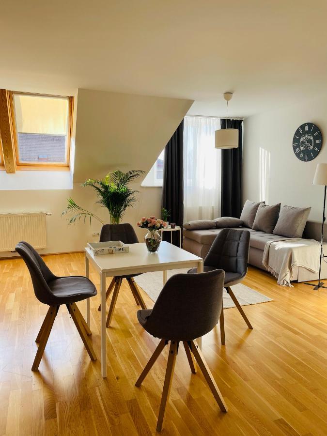 Vic Apartment เวียนนา ภายนอก รูปภาพ
